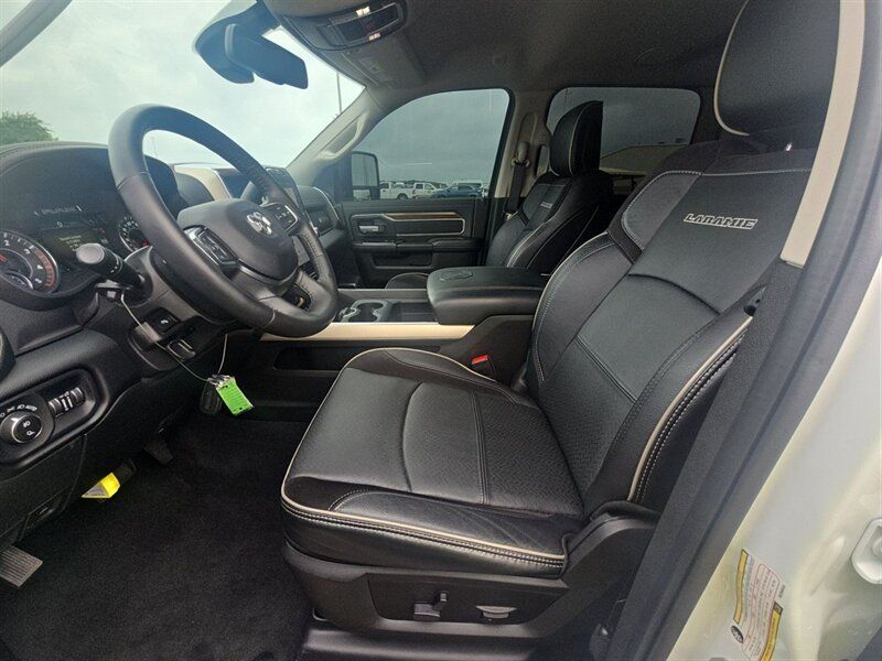 2024 RAM 2500 Laramie, 6.7 Cummins 4x4 5 seater