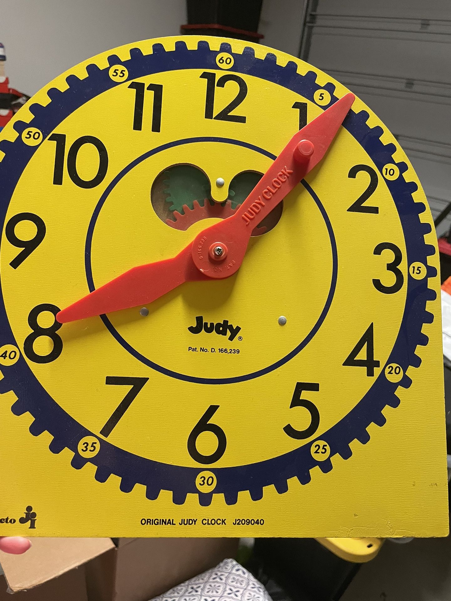 Clock - Teacher Resource - Classroom Supplies