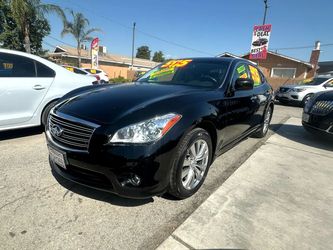 2012 Infiniti M37
