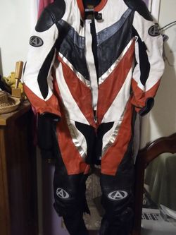 AGV SPORTS full Body Leathers For Male Size 44 Only Worn Like Mabye 5 Times my dad paid almost 500 I'm asking for 150 obo