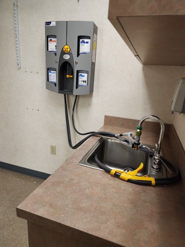 Diversey Quattro Select Chemical Dispenser