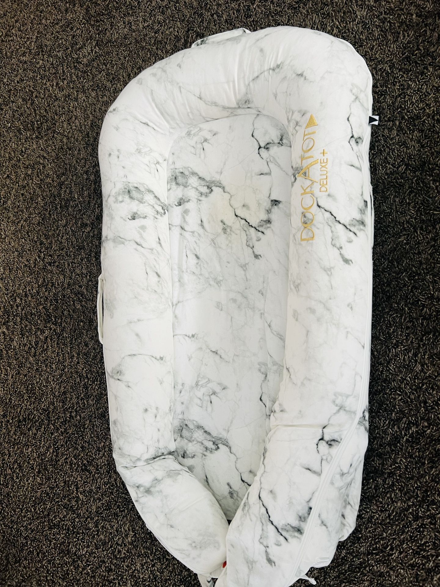 Dockatot Deluxe +