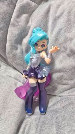 Seraphine figurine