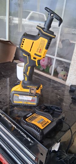 Saw reciprocal battery 9 flex