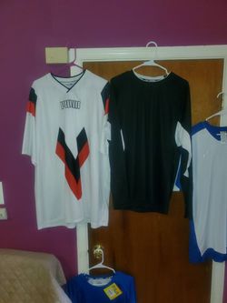 4 new men's size xl, active wear shirts.