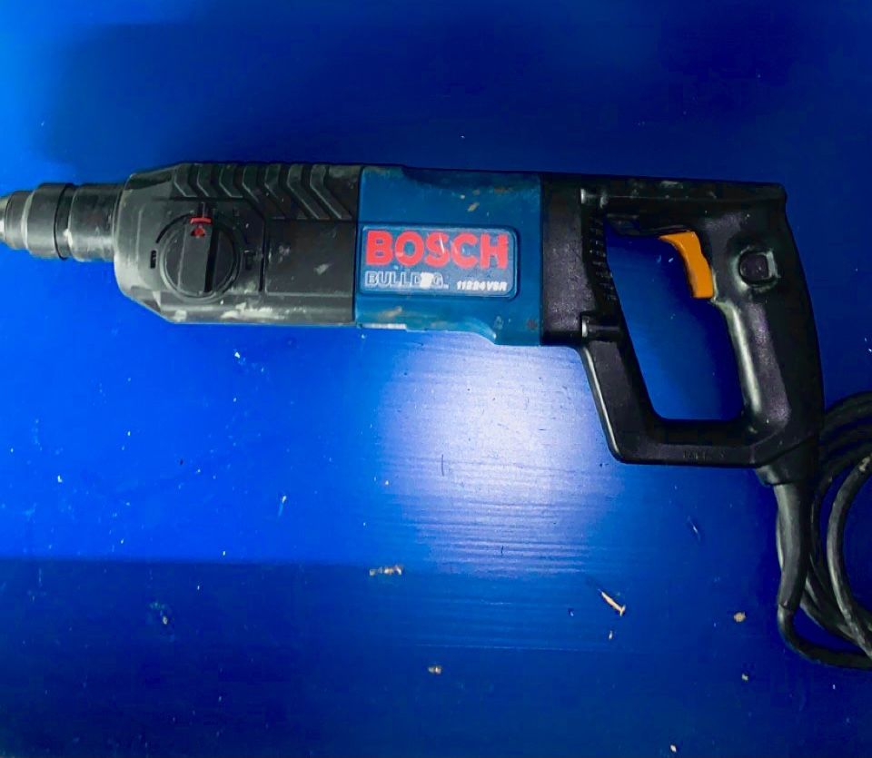 Bosch 11224VSR 7/8-Inch SDS-Plus Bulldog Rotary Hammer