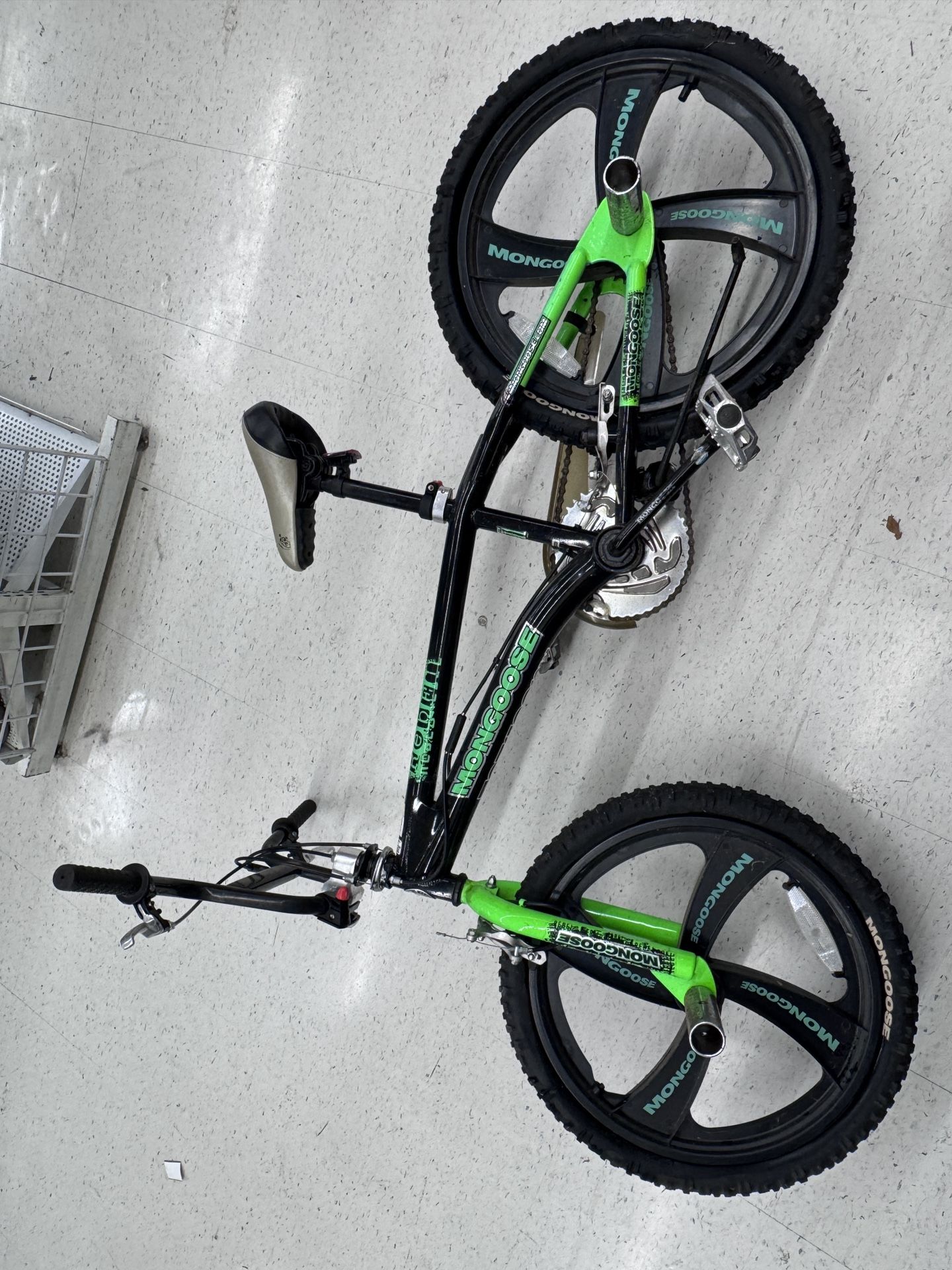 Mongoose Rebel Freestyle BMX Bike Black Green 20” Mag Wheels Pegs