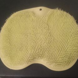 New Silicone Foot/Back Scrubber w-suction Cups Sz 11 1/2"x  9 1/2" Cash