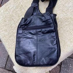 Leather  Crossbody Purse Or Unisex Travel Bag With Lots Of Pockets And Storage-leather Black -10 X 8 With Shoulder-crossbody Strap - Like New