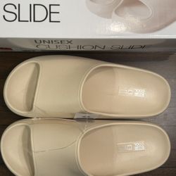 Size 7.5 Unisex ( Men and Women) Cushion Slide Summer Sandals