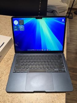 2023 Mcbook Air M2 13 inch