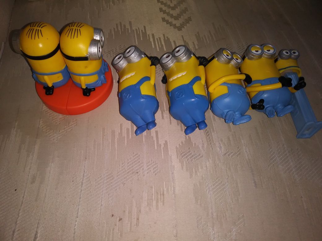 Minion toys