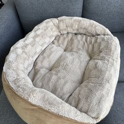 Dog Bed 