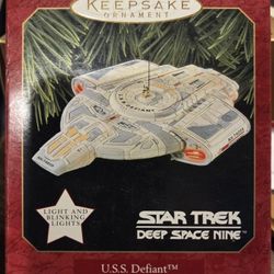 Hallmark Keepsake Ornament U.S.S. Defiant