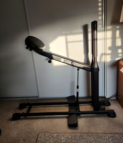 DB Method Squat Machine