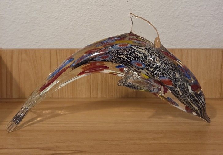 HD Designs Glass Dolphin Paperweight (As-is)