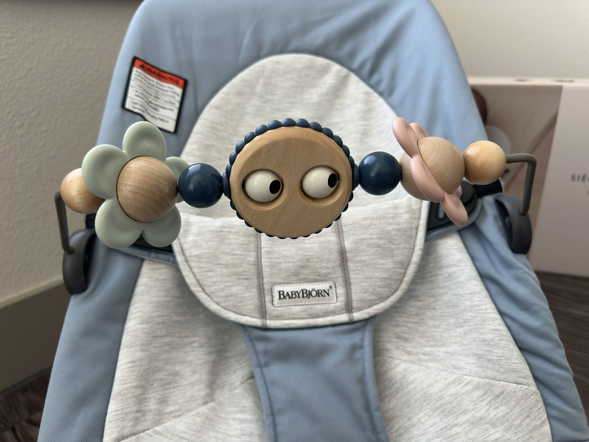 BabyBjörn Bouncer Balance Soft + Google Eyes Toy — Like New!