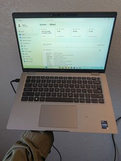 Dell Precision 3470 Intel i7 12th gen 2.2ghz, 16gb of ram, 512gb SSD, touch screen display  5 plus hour battery life