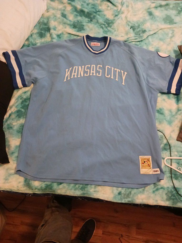 George Brett Jersey Cooperstown Collection Mitchell And Ness 1980 for Sale  in Peculiar, MO - OfferUp