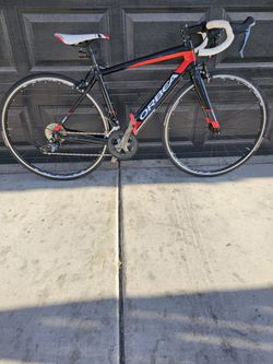 Orbea Avant M40 Carbon Fiber Bike