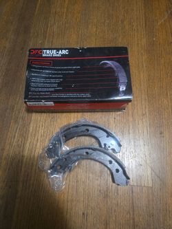 Brake shoes. Rear. Corolla 2012-2013