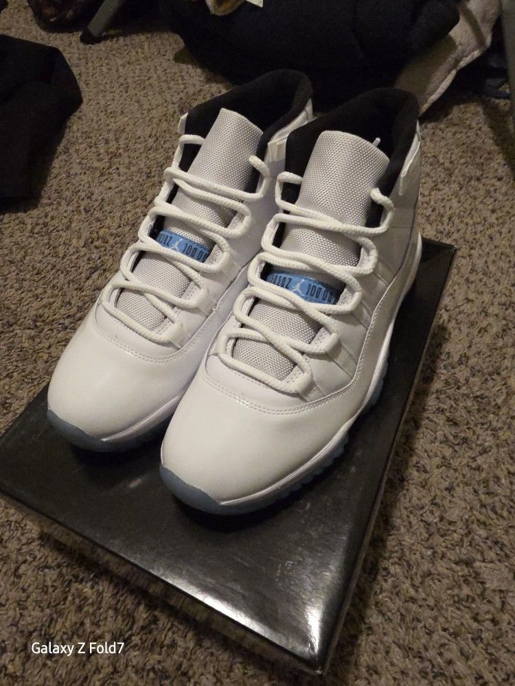 Jordan 11 Legend Blue