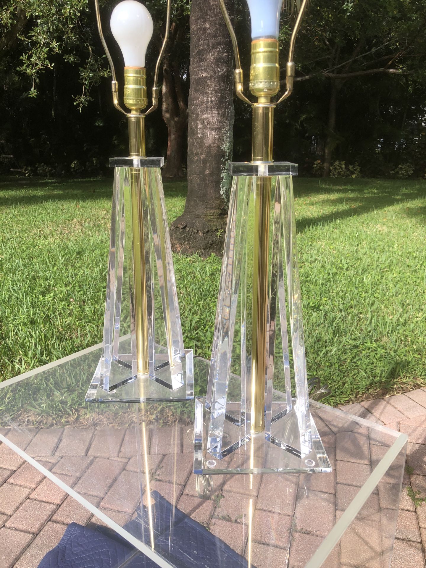 Vintage 1980s Pair Lucite Table Lamps Gold Trim / Excellent