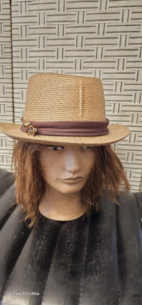Vintage Dobbs Fifth Avenue Hat Cap 7 1/4 /58 Made In USA Brooch Including Used
