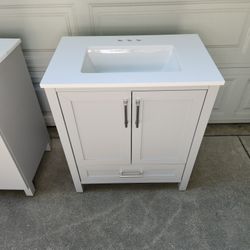 30" Bath Vanity With Top