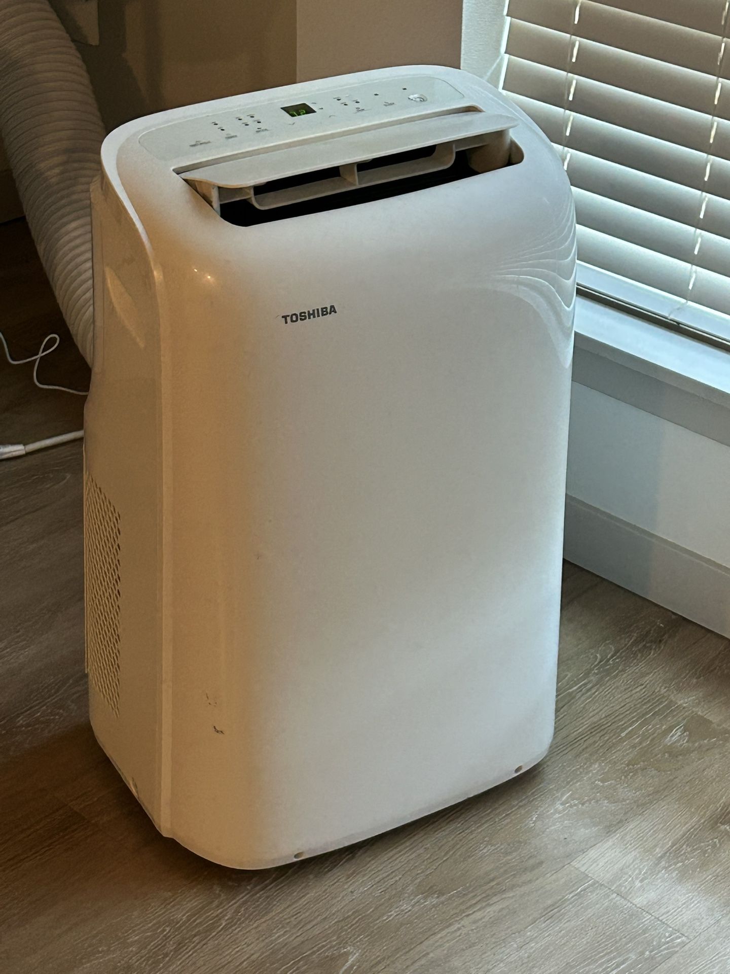 Toshiba Portable AC 10k BTU