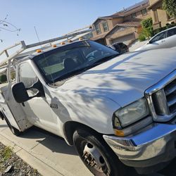FORD F-350 UTILITY TRUCK 