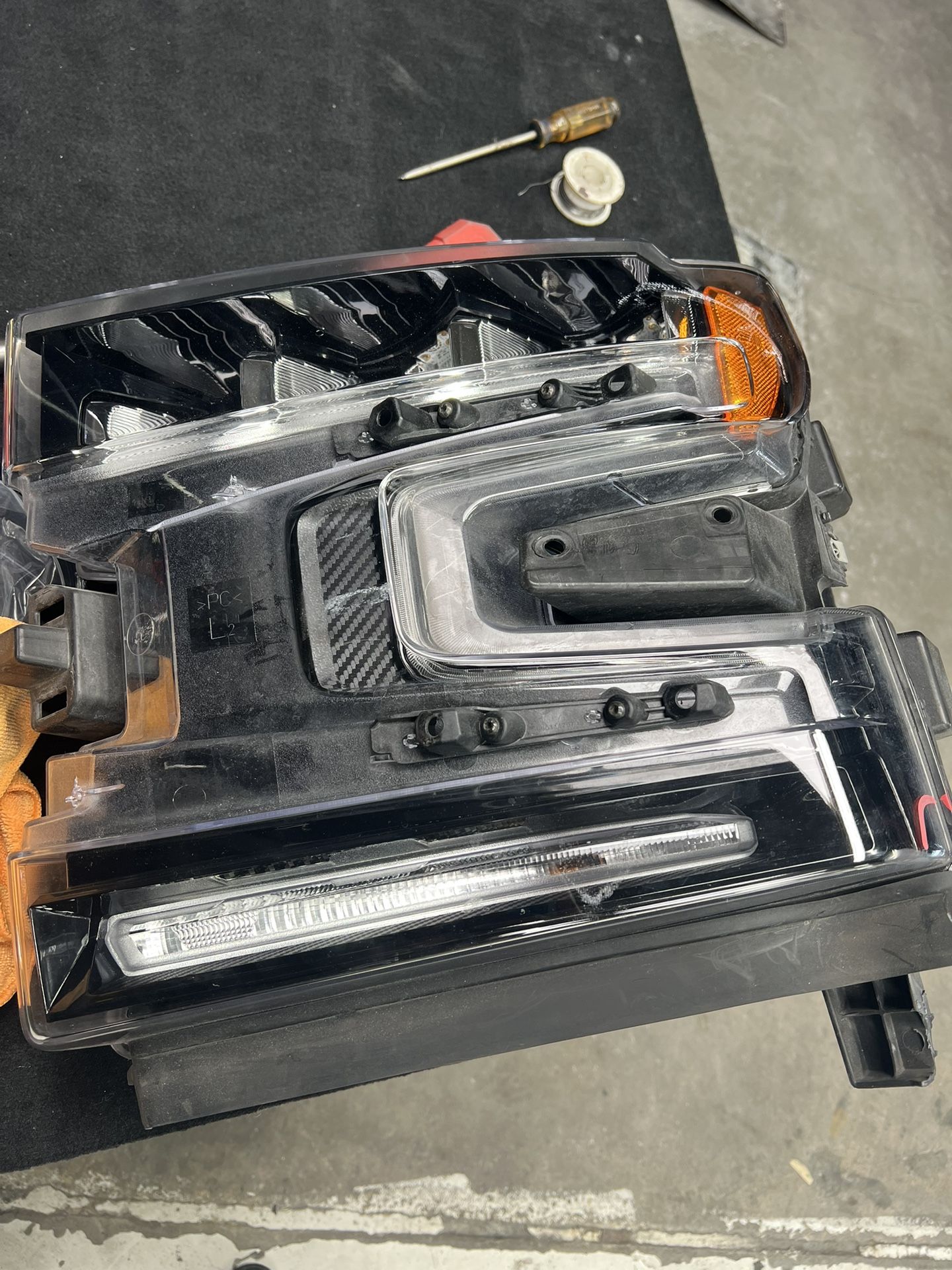 2022 Chevy Silverado Lt Headlight.