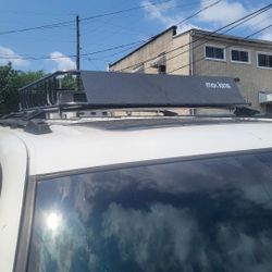Mockins Roof Cargo basket