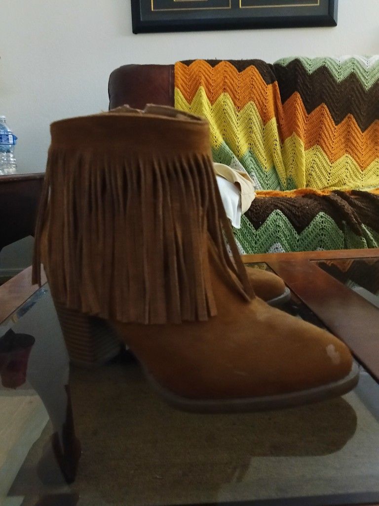 Ankle High Suede Fringe Boot Size 6 And 1/2