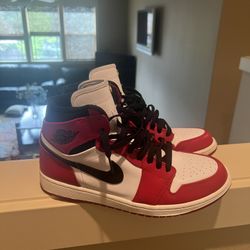Jordan 1 Chicago (2013 Release) 