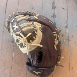 Mizuno First Base Glove Lefty 