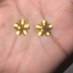 More Photos Of The 24k Flower Earrings 
