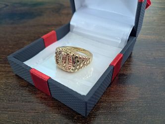 Brand New 18K Gold & Italian Fine Silver Jesus Engraved Men's Ring – Macy's Fine Jewelry $159.99