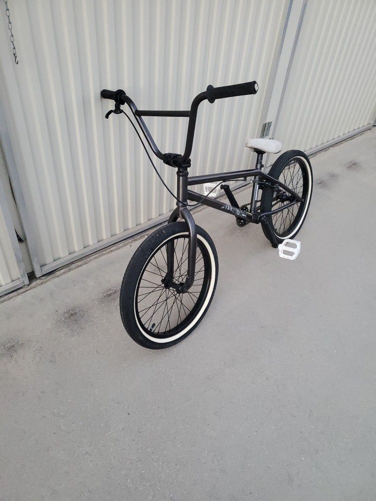 Maori Protestant Peregrination Haro Downtown 20" BMX for Sale in Bakersfield, CA - OfferUp