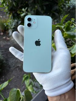 iPhone 12 128 GB Unlocked 82% Battery Health