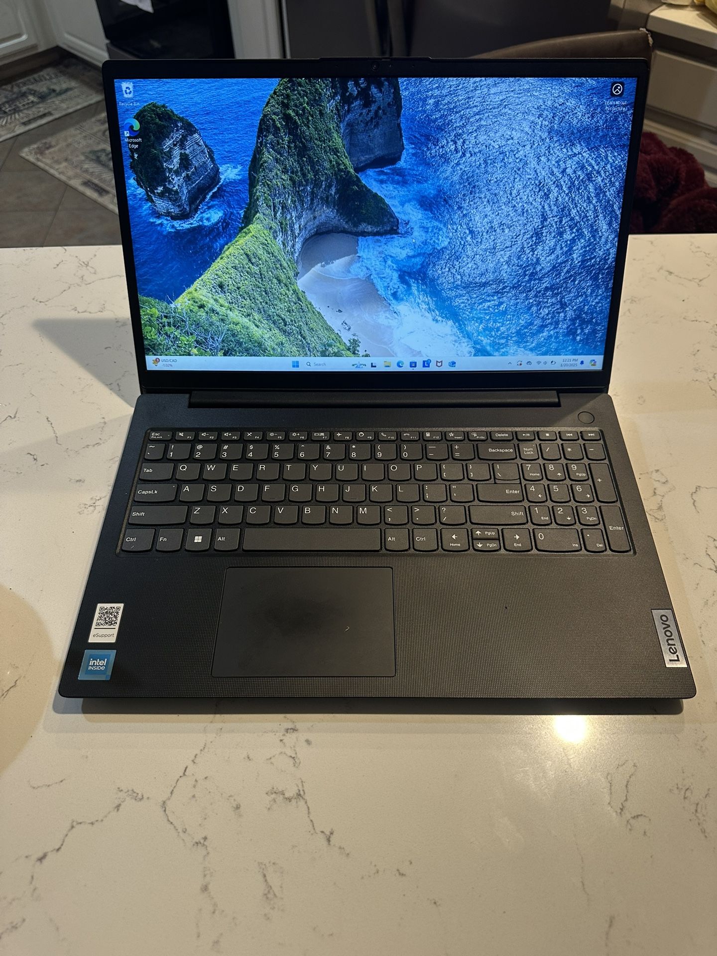 Lenovo V15 G2