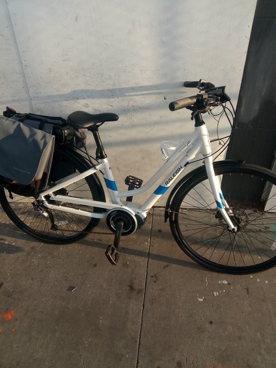 Raleigh detour electric bicycle