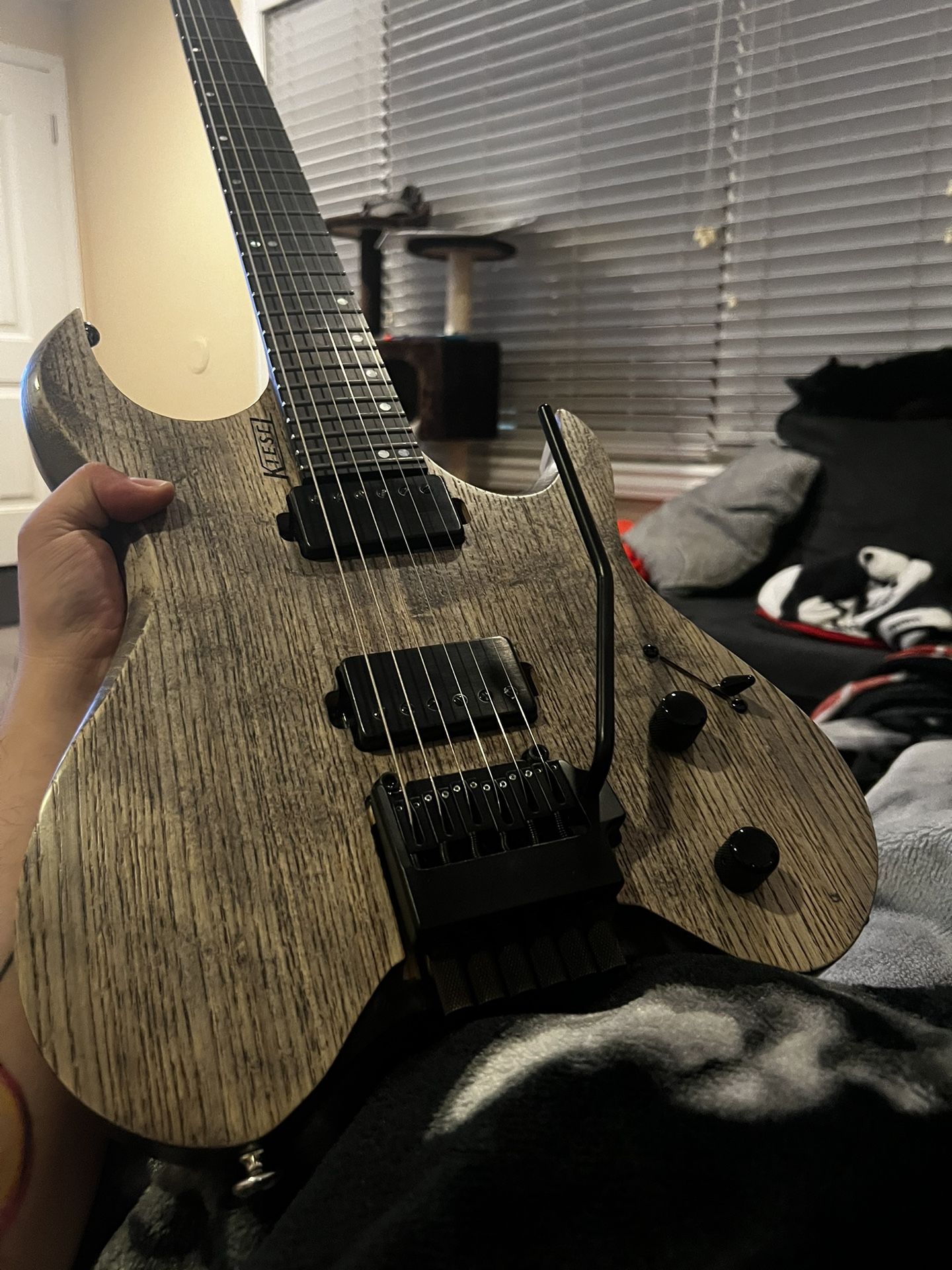 Kiesel Vader 6 Headless Guitar