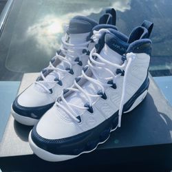 Air Jordan 9 Retro UNC