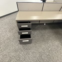 Office Desk/Cubicle With Partition Panels