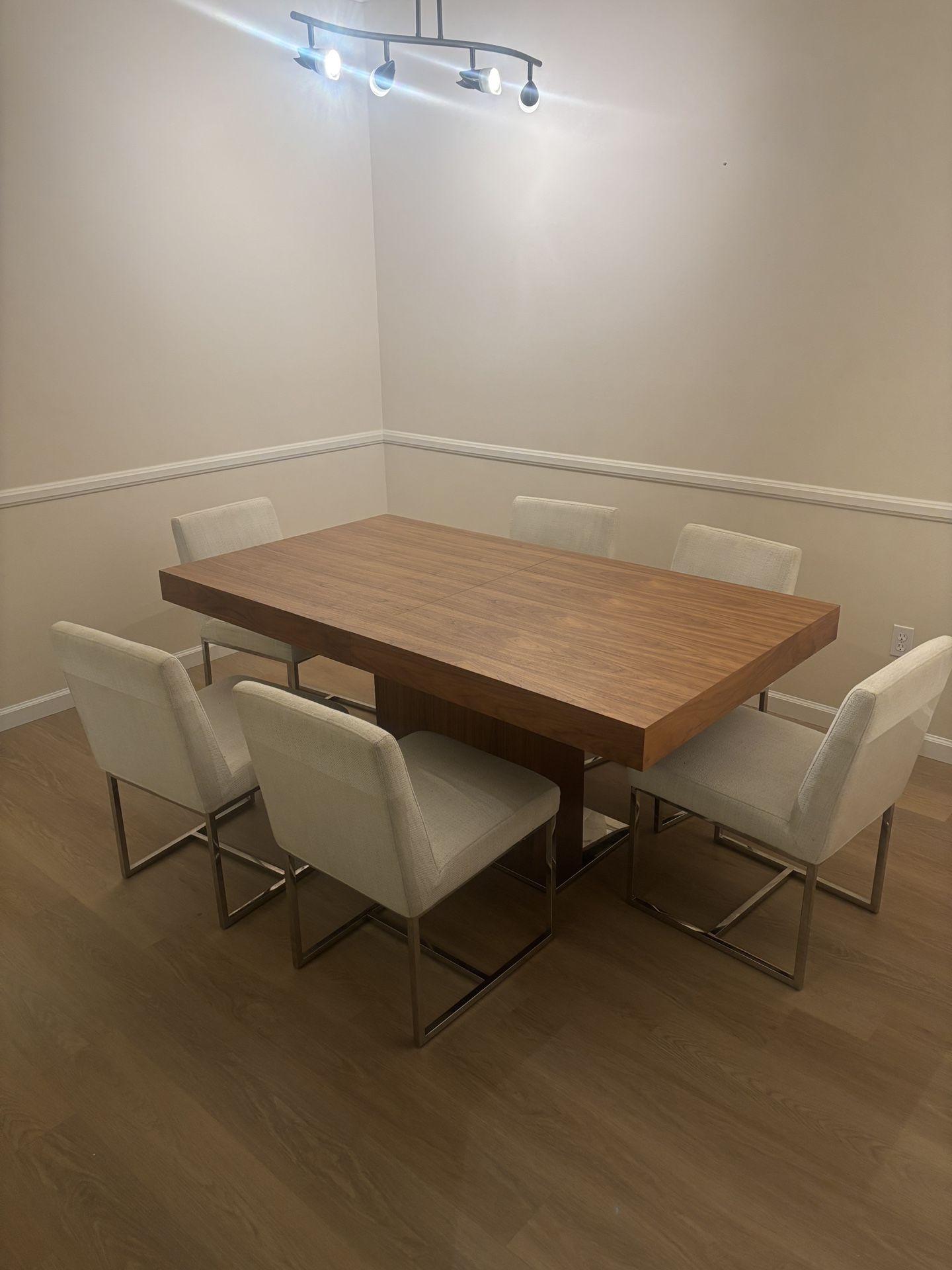 Dining Table With 6 Chairs