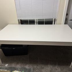 Dining Table & Chairs