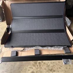 Extang Solid Fold 2.0 Toolbox Tonneau Fits 20 to 25 Silverado / Sierra 1500  and HD 6'10" Use with 18 to 20" Toolbox #2