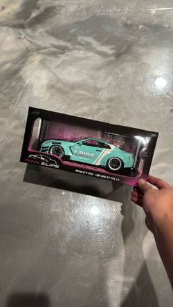 Pink Slips Nissan GTR R35 LBWK