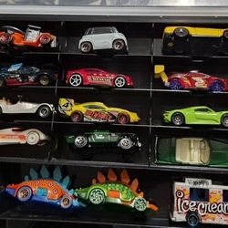 Toy Car Lot 🚗 
